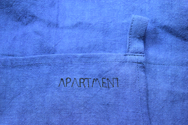 apartment エプロン